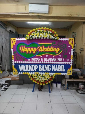 Papan Bunga di Petamburan